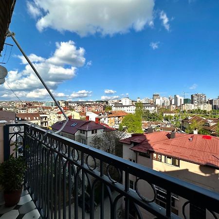 Yellowhouse Priština Exteriér fotografie